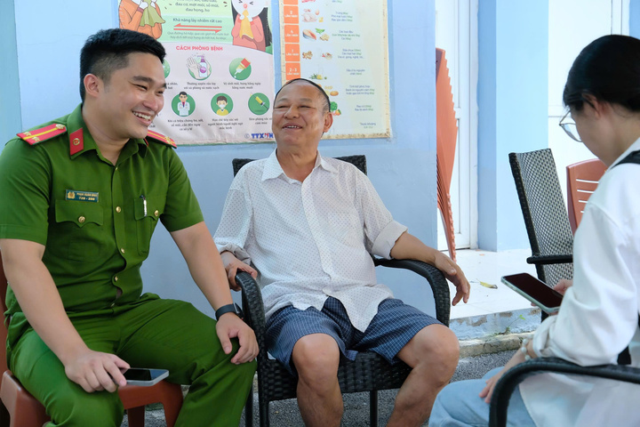 Khi màu áo lính gắn với trái tim tình nguyện - 6