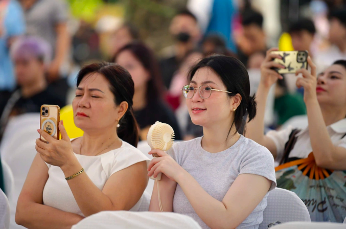 OKVIP - HÔM NAY 1 TỶ, NGÀY MAI 1000 TỶ dự Ngày hội lựa chọn nguyện vọng năm 2025. Ảnh: Nam Trần