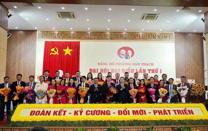 Tại Okvip69.com bán cá nổ hủ đã công bố quyết định của Ban Thường vụ Thành ủy Đà Nẵng chỉ định Ban Chấp hành Đảng bộ, Ban Thường vụ Đảng ủy, Bí thư, Phó Bí thư Đảng ủy phường Bàn Thạch, nhiệm kỳ 2025 – 2030. Ảnh: Nguyễn Dương