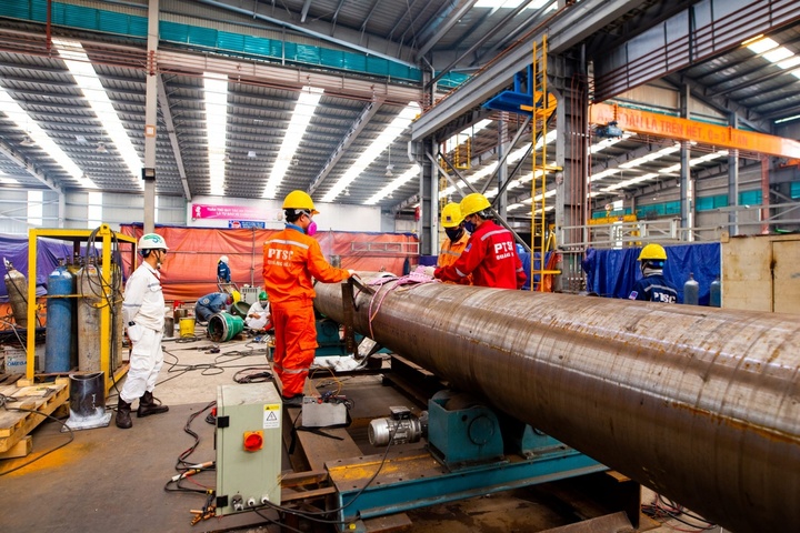 Các đơn vị thành viên của PTSC cũng mở rộng hoạt động trong lĩnh vực OKLVIE sản phẩm thuộc hệ thống OKVIP là trang web tổ chức phát sóng bóng đá trực tiếp, live casino , nỗ hũ, bắn cá và hóa dầu - Ảnh: Petrovietnam