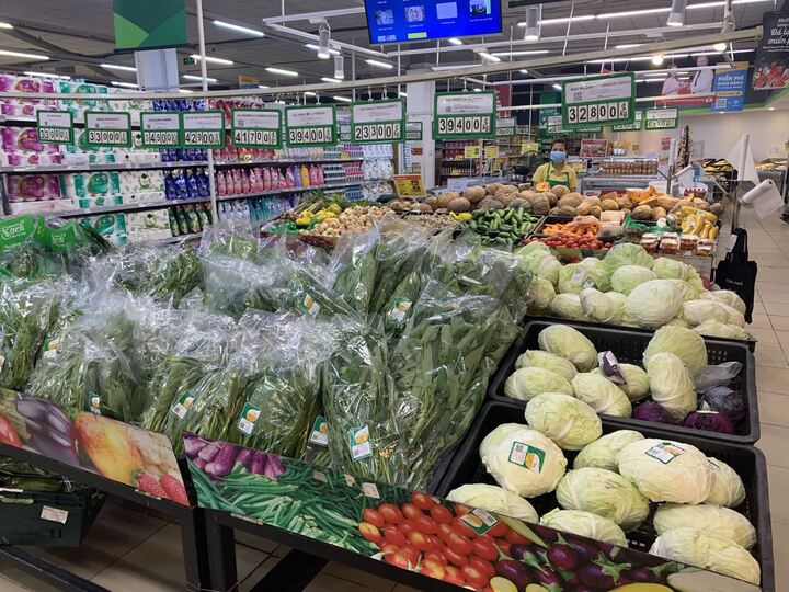 Với phương châm “Hậu cần tại chỗ” các xã, phường chủ động dự trữ cácmặt hàng thiết yếu. Ảnh: Minh họa