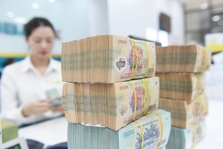 Thông tư mới siết chặt an toàn vốn, cổ tức tiền mặt sẽ chỉ dành cho ngân hàng đủ khỏe. Ảnh: Việt An