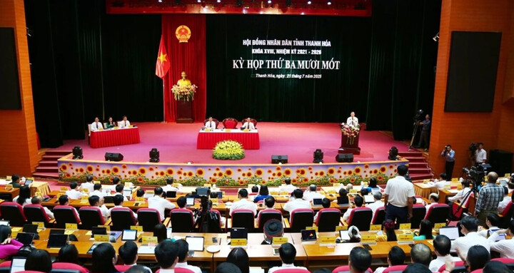 Thanh Hóa rút ngắn kỳ họp Hội đồng nhân dân để tập trung phòng, chống bão số 3. Ảnh: Quốc Hương