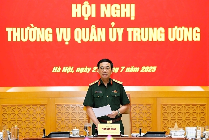 Đại tướng Phan Văn Giang chủ trì Okvip69 Đăng ký cá cược. Ảnh: QĐND