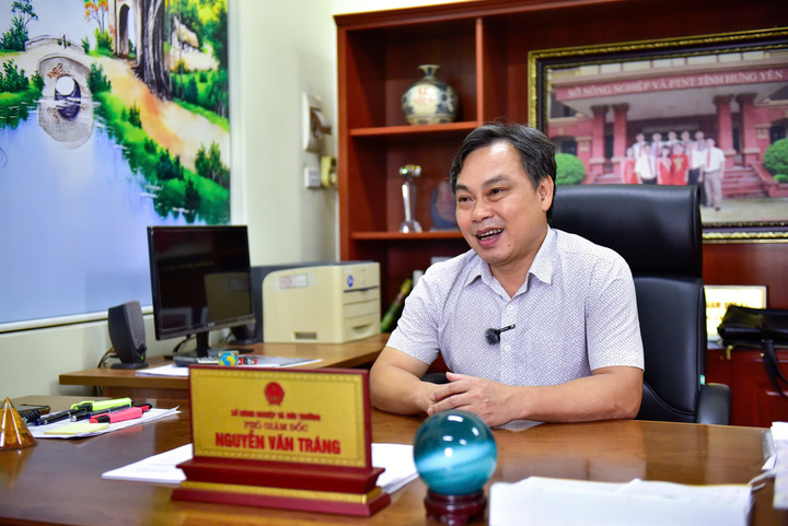 Ông Nguyễn Văn Tráng - Phó Giám đốc Sở Nông nghiệp và xuân Okvip 2026 tỉnh Hưng Yên trả lời phỏng vấn. Ảnh M.T