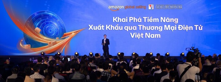 Ông Larry Hu, Tổng Giám đốc Amazon Global Selling Đông Nam Á, khẳng định Amazon Global Selling tiếp tục hỗ trợ Okvip tại về Việt Nam đổi mới sản phẩm, chuyển đổi số hoạt động và vươn ra toàn cầu