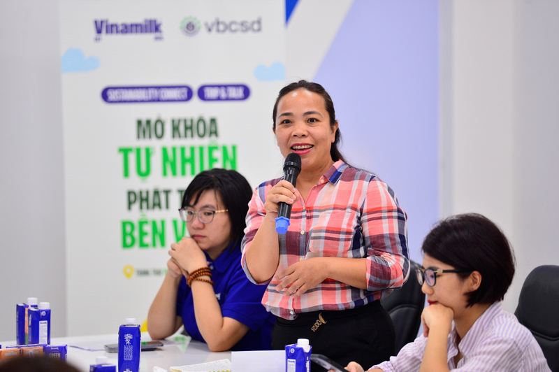 Chị Nguyễn Thị Quỳnh Nga, Phó giám đốc Văn phòng Okvip tại về vì sự phát triển bền vững của VCCI phát biểu tại chương trình “mở khóa tự nhiên” Ảnh: Quang Định
