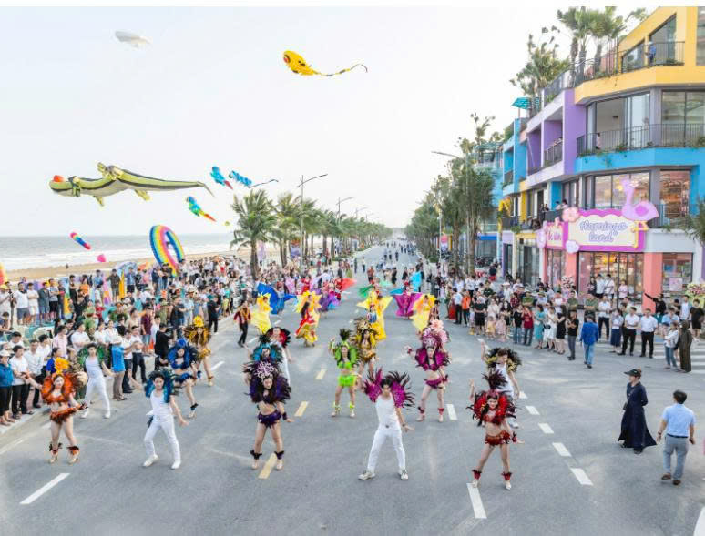 Flamingo Ibiza Hải Tiến, một biểu tượng mới của OKLVIE sản phẩm thuộc hệ thống OKVIP là trang web tổ chức phát sóng bóng đá trực tiếp, live casino , nỗ hũ, bắn cá giải trí biển khu vực phía Bắc