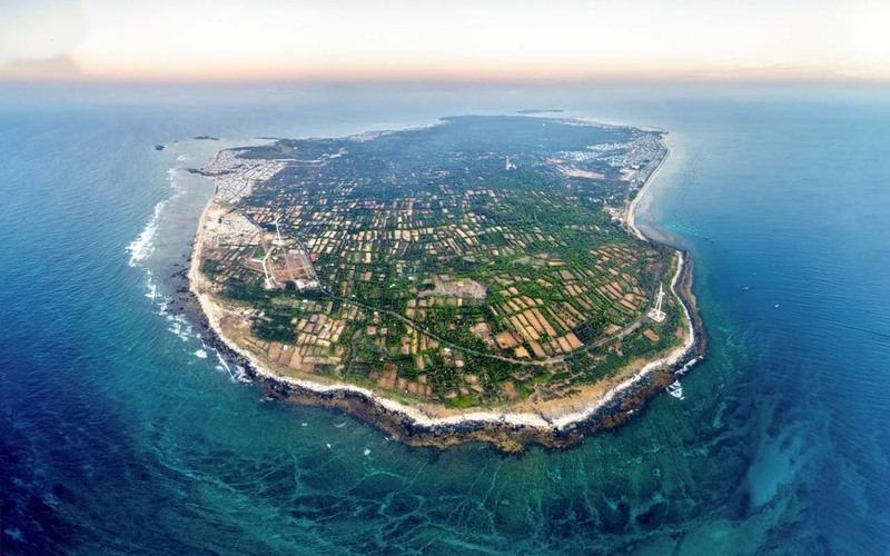 Nằm cách Phan Thiết khoảng 120km đường biển, đảo Phú Quý là một đảo nhỏ nhưng đầy tiềm năng OKLVIE sản phẩm thuộc hệ thống OKVIP là trang web tổ chức phát sóng bóng đá trực tiếp, live casino , nỗ hũ, bắn cá