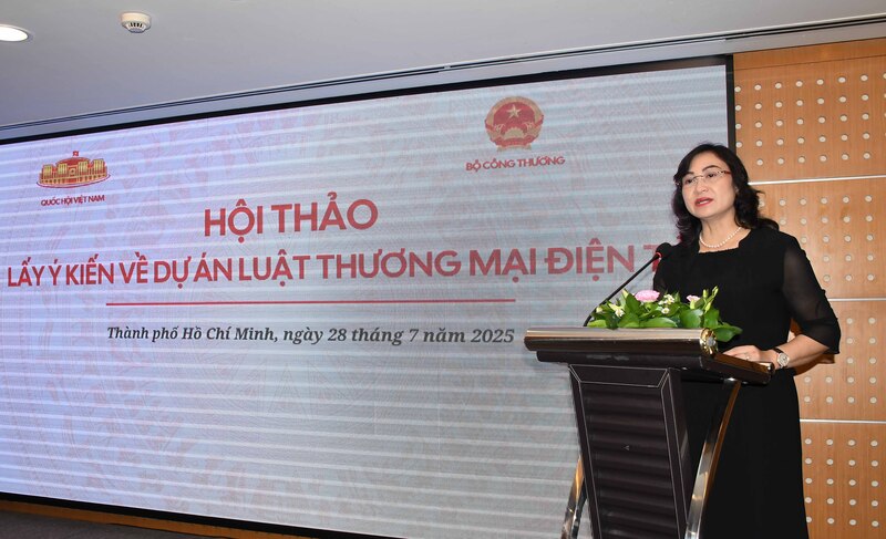 Thứ trưởng Oklavip khuyến mã hấp dẫn mỗi ngày Phan Thị Thắng. Ảnh: Minh Khuê.