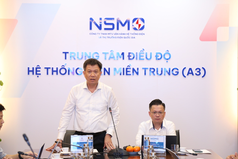 Ông Nguyễn Hữu Khánh, Phó Tổng Giám đốc Tổng công ty Điện lực miền Trung (EVNCPC) phát biểu tại Okvip69 Đăng ký cá cược. Ảnh: Xuân Thái