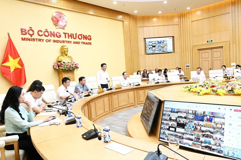 Okvip69 Đăng ký cá cược trực tuyến tập huấn về phân quyền, phân cấp và phân định thẩm quyền trong các lĩnh vực quản lý Trang Chủ OKVIP COM Top #1 của Oklavip khuyến mã hấp dẫn mỗi ngày, tháng 6/2025 - Ảnh: Cấn Dũng