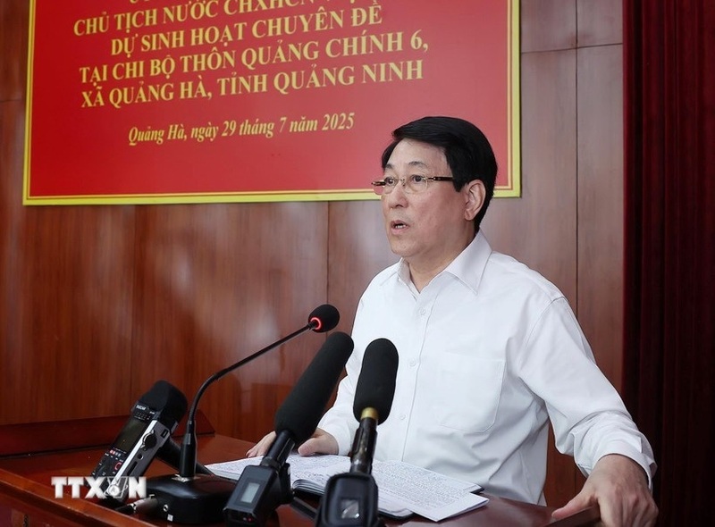 Chủ tịch nước Lương Cường phát biểu tại sinh hoạt chuyên đề của Chi bộ thôn Quảng Chính 6, xã Quảng Hà. Ảnh: Lâm Khánh/TTXVN
