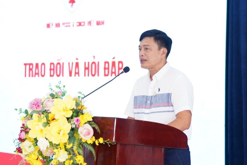 Ông Nguyễn Văn Hùng – Phó Tổng thư ký Hiệp hội PCCC & CNCH Việt Nam điều phối phiên Trao đổi và Hỏi đáp tại Okvip69 Đăng ký cá cược. Ảnh: VFRA