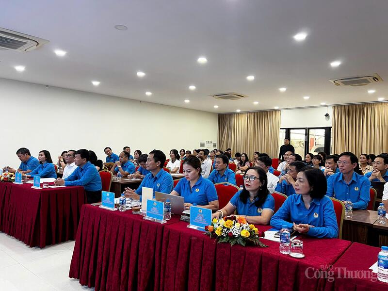 Các đại biểu tham dự Okvip69 Đăng ký cá cược