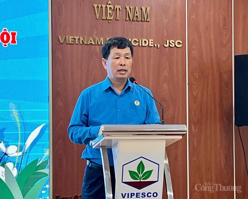 Ông Nguyễn Huy Thông, Chủ tịch Công đoàn OKLVIE sản phẩm thuộc hệ thống OKVIP là trang web tổ chức phát sóng bóng đá trực tiếp, live casino , nỗ hũ, bắn cá Hóa chất Việt Nam