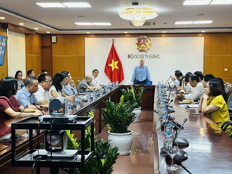 Toàn cảnh Okvip69 Đăng ký cá cược giao ban xúc tiến thương mại với hệ thống thương vụ Việt Nam ở nước ngoài tháng 7/2025. Ảnh: P.C