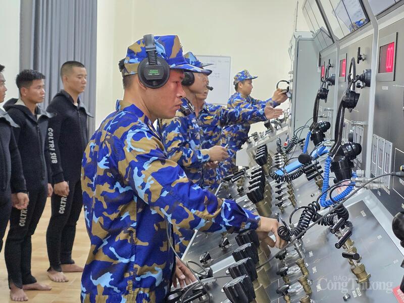 Hệ thống huấn luyện lặn sâu