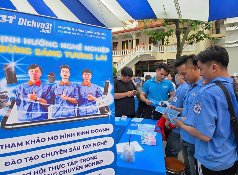 Những năm gần đây, số lượng sinh viên lựa chọn học các chuyên ngành điện, công nghệ Oklavip game bài, casino, thể thao giảm đi đáng kể