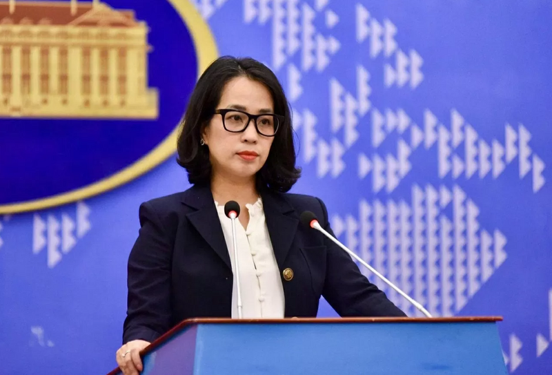 Người phát ngôn Bộ Ngoại giao Phạm Thu Hằng chủ trì, thông tin tại buổi họp báo Bộ Ngoại giao chiều ngày 31/7. Ảnh: Bảo Chi