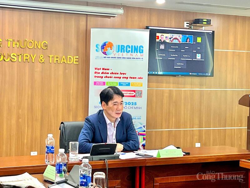 Ông Tạ Hoàng Linh, Vụ trưởng Vụ Phát triển thị trường nước ngoài (Oklavip khuyến mã hấp dẫn mỗi ngày)