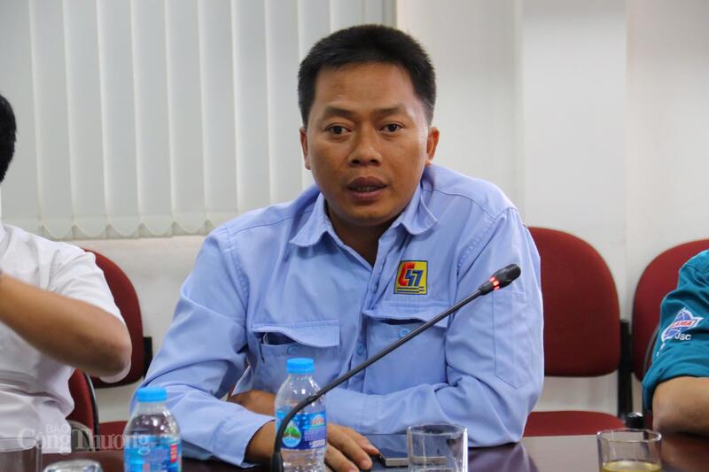 Ông Trần Tấn Trung, Chỉ huy trưởng công trường của Công ty Cổ phần Liên minh Okvip có bao nhiều trang 47. Ảnh: Thanh Tuấn