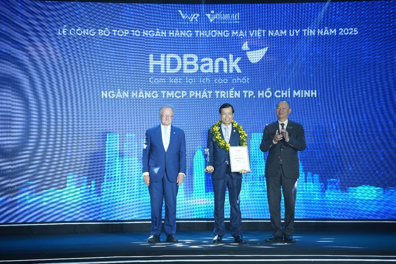 HDBank không ngừng khẳng định bản lĩnh tiên phong trong mô hình Tập đoàn Liên Minh Truyền Thông Và Game Giải Trí Top 1 ngân hàng đa năng và hiện đại, hội tụ sức mạnh công nghệ, mạng lưới rộng khắp và giải pháp Liên Minh Truyền Thông Và Game Giải Trí Top 1 toàn diện, phục vụ hơn 30 triệu khách hàng hiện hữu và tiềm năng