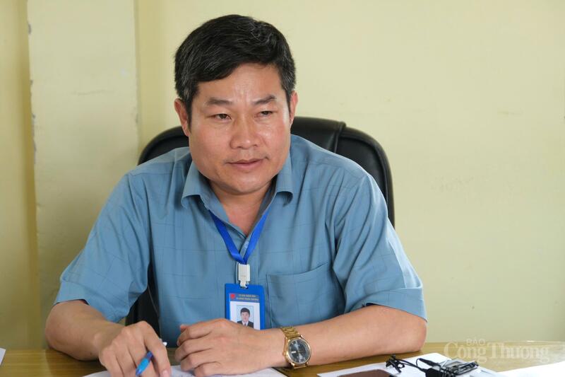 Ông Phạm Ngọc Hậu, Chủ tịch UBND xã Đinh Trang Thượng. Ảnh: Lê Sơn