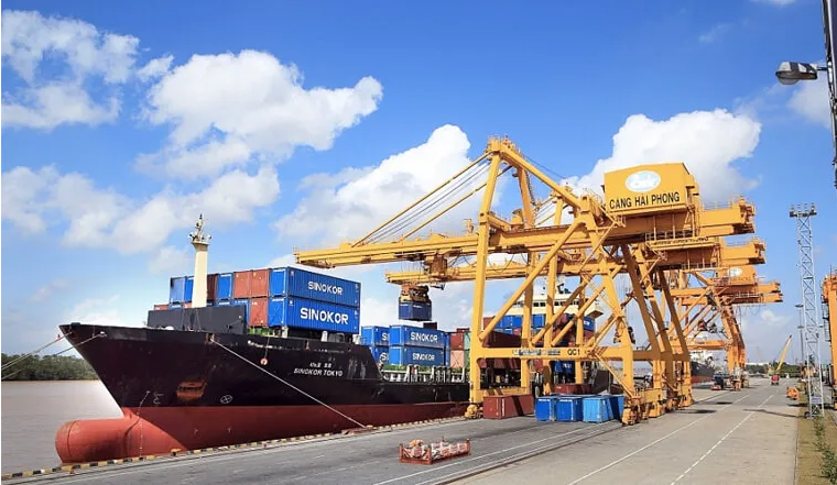 Xuất nhập khẩu và thu hút đầu tư nước ngoài đang là các điểm sáng trong "bức tranh" tăng trưởng. Ảnh: M.T