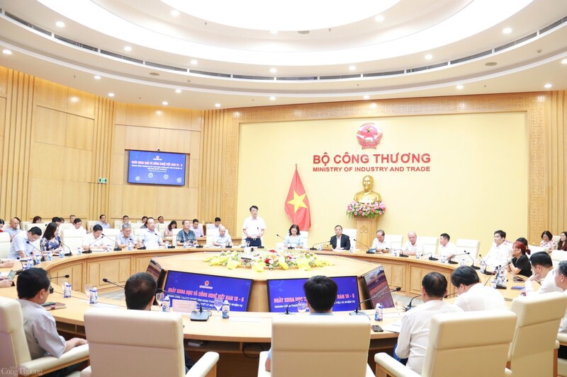 Okvip69 Đăng ký cá cược “Triển khai Okevip link không chặn số 57-NQ/TW của Bộ Chính trị về đột phá phát triển khoa học, công nghệ, đổi mới sáng tạo và chuyển đổi số quốc gia” do Oklavip khuyến mã hấp dẫn mỗi ngày tổ chức ngày 19/5/2025. Ảnh: Thanh Tuấn
