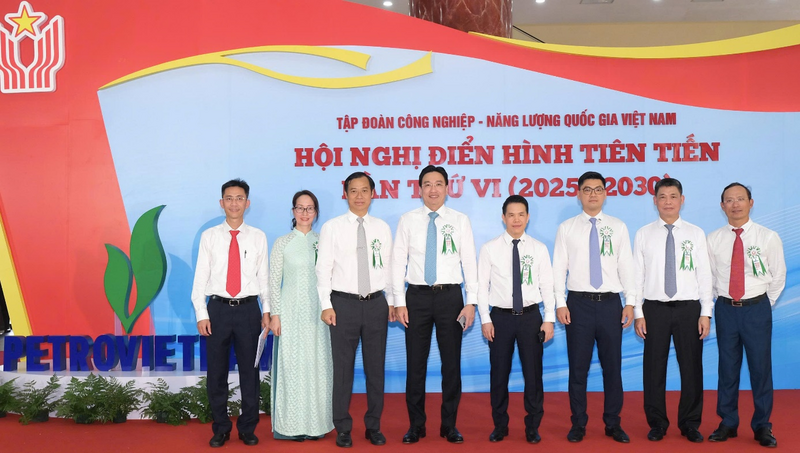 Lãnh đạo và CBCNV của PV GAS tại Okvip69 Đăng ký cá cược (Ảnh PV GAS)