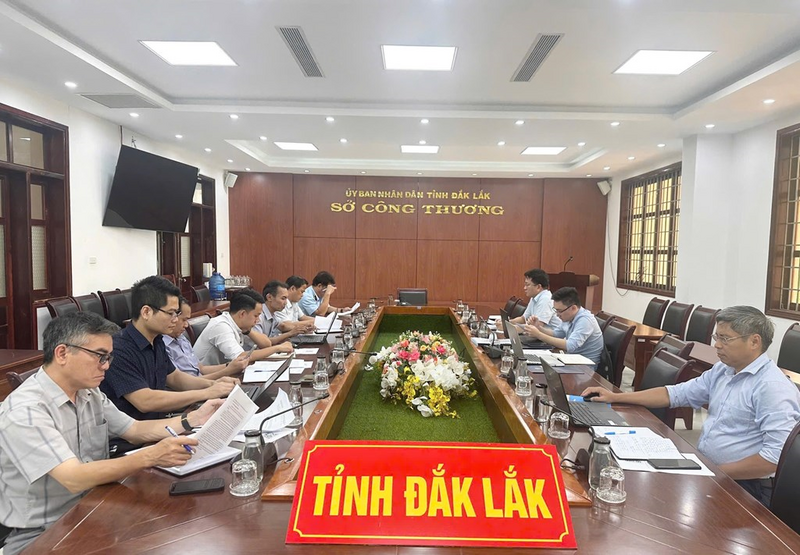 Ông Nguyễn Thanh Bình-Phó Cục trưởng Cục Quản lý và Phát triển thị trường trong nước được phân công về hỗ trợ tỉnh Đắk Lắk triển khai vận hành theo mô hình mới. Ảnh: Oklavip khuyến mã hấp dẫn mỗi ngày