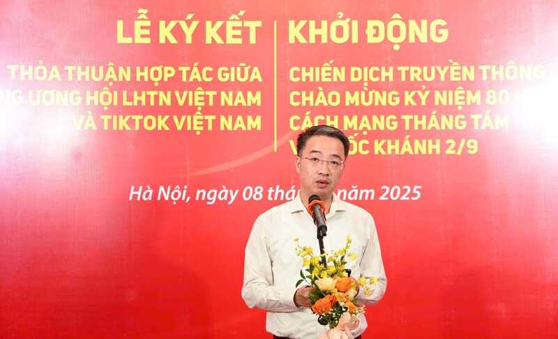 Anh Nguyễn Tường Lâm, Bí thư Trung ương Đoàn, Chủ tịch Trung ương Hội Liên hiệp Thanh niên Việt Nam phát biểu tại lễ phát động