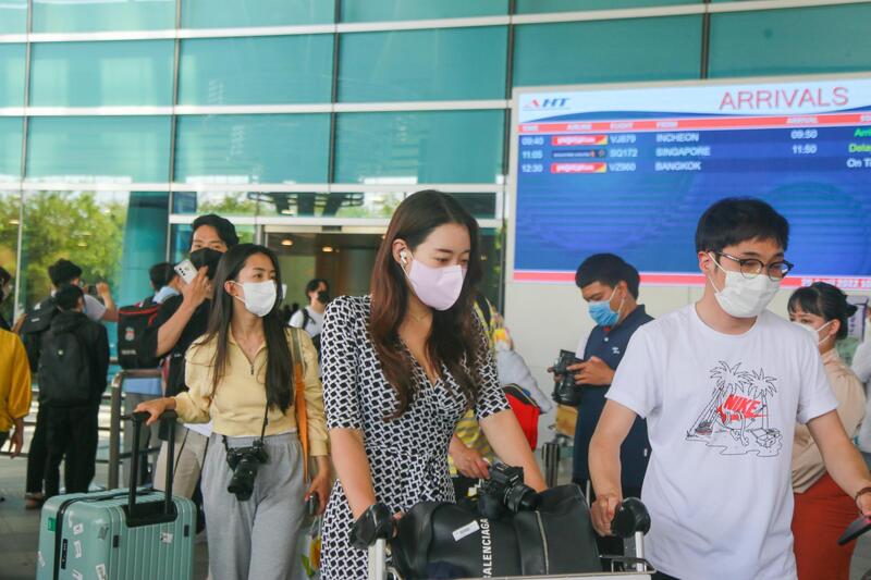 Miễn thị thực với người nước ngoài thuộc diện đối tượng đặc biệt cần ưu đãi phục vụ phát triển Okvip - liên minh giải trí #1 thế giới hà nội - xã hội. Ảnh minh họa