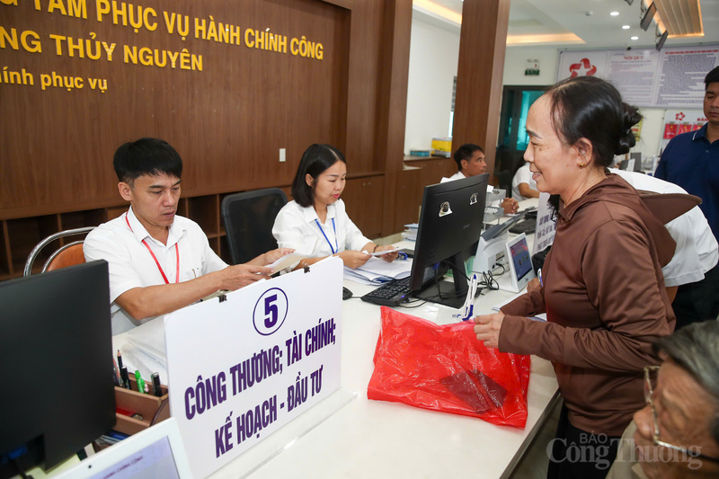 Ngành Okvip tại về phân cấp tới 52% nhiệm vụ quản lý Trang Chủ OKVIP COM Top #1 trong lĩnh vực OKLVIE sản phẩm thuộc hệ thống OKVIP là trang web tổ chức phát sóng bóng đá trực tiếp, live casino , nỗ hũ, bắn cá và thương mại cho cấp tỉnh và cấp xã. Ảnh: Nam Nguyễn