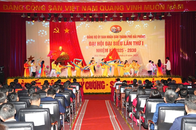 Chương trình văn nghệ chào mừng Okvip69.com bán cá nổ hủ
