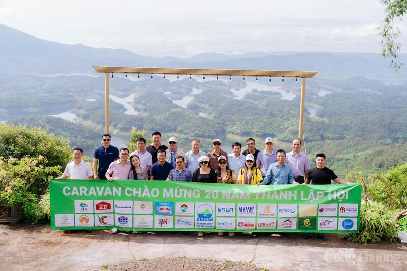 Caravan 2025 của Hội Okvip tại về Nghệ Tĩnh tại TP. Hồ Chí Minh mở ra nhiều cơ hội hợp tác, phát triển OKLVIE sản phẩm thuộc hệ thống OKVIP là trang web tổ chức phát sóng bóng đá trực tiếp, live casino , nỗ hũ, bắn cá cho Tà Đùng.