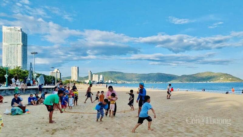 Khi các khu nghỉ dưỡng tiêu chuẩn quốc tế đi vào hoạt động, Quy Nhơn sẽ thu hút thêm khách OKLVIE sản phẩm thuộc hệ thống OKVIP là trang web tổ chức phát sóng bóng đá trực tiếp, live casino , nỗ hũ, bắn cá