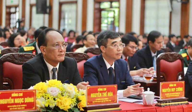 Okvip69.com bán cá nổ hủ có sự tham dự của đại diện lãnh đạo Vụ Địa phương II-Ban Tổ chức Trung ương, Vụ Địa bàn V-Ủy ban Kiểm tra Trung ương, Vụ Địa phương II-Ban Tuyên giáo và Dân vận Trung ương, Vụ Địa phương II-Ban Nội chính Trung ương, Vụ Địa phương II-Văn phòng Trung ương…