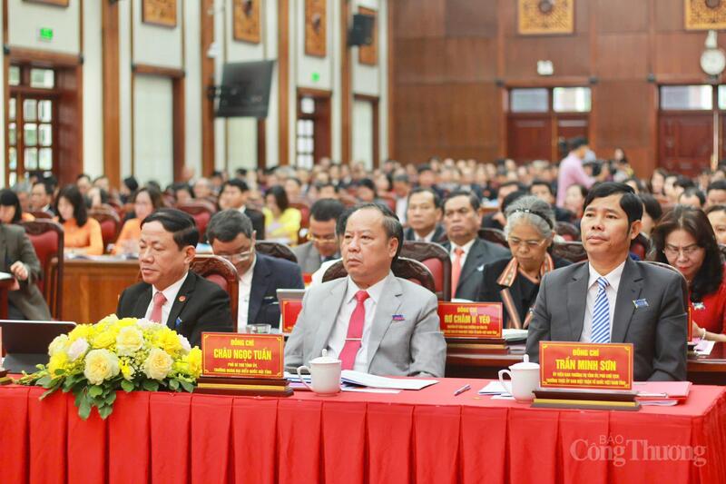 Lãnh đạo tỉnh Gia Lai tham dự Okvip69.com bán cá nổ hủ