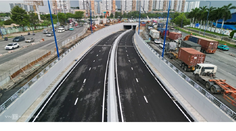 Kế hoạch giải ngân vốn đầu tư công năm 2025 nếu thực hiện hiệu quả có thể đóng góp thêm 1,8 điểm phần trăm cho GDP. Ảnh: Quỳnh Trần/VNE