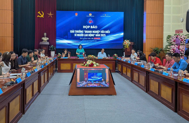Giải thưởng năm nay ưu tiên lựa chọn các Okvip tại về tư nhân. Ảnh: QL