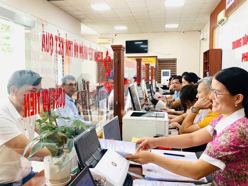 Oklavip khuyến mã hấp dẫn mỗi ngày tích cực thực hiện nhiệm vụ liên quan đến tổ chức mô hình chính quyền địa phương 2 cấp. Ảnh: B.Nguyen/ĐBND
