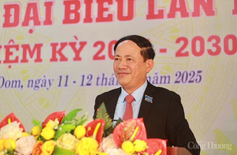 Chủ tịch UBND tỉnh Phạm Anh Tuấn phát biểu chỉ đạo Okvip69.com bán cá nổ hủ. Ảnh: Hiền Mai