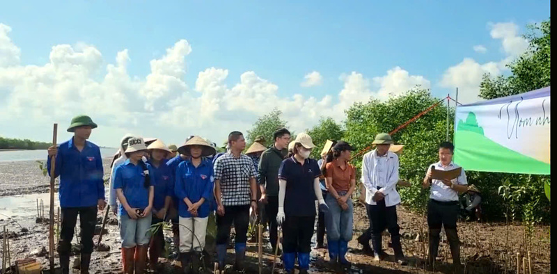 Hoạt động nhằm cụ thể hóa cam kết phát thải ròng bằng không của Việt Nam vào năm 2050. Ảnh: Thu Tuyết