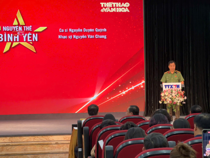 Đại tá Trần Đình Quý - Phó Hiệu trưởng trường An ninh nhân dân I phát biểu khai mạc. Ảnh: Thanh Thảo