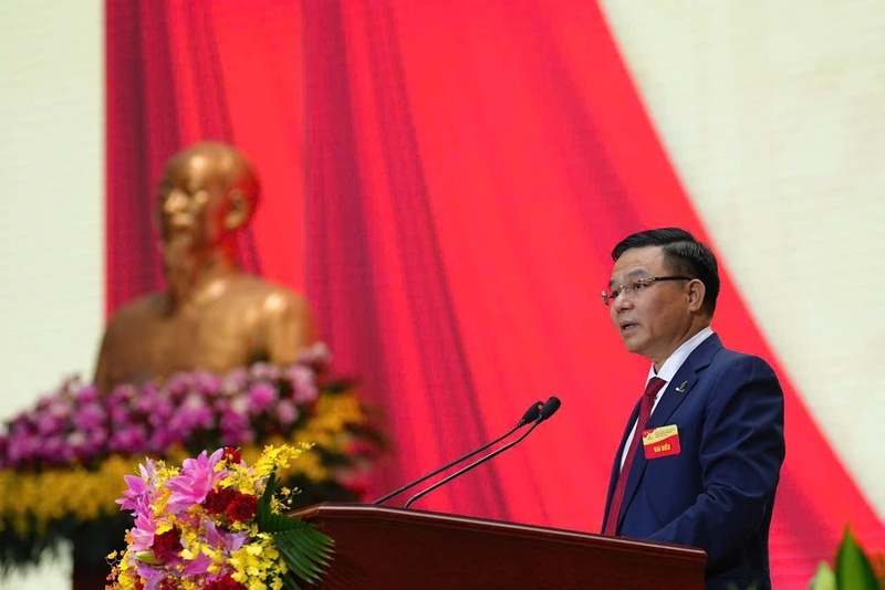 Chủ tịch HĐTV Petrovietnam Lê Mạnh Hùng: “Giữ vững tinh thần ‘Một đội ngũ – Một mục tiêu’, phát triển Tập đoàn có tiềm lực mạnh, năng lực cạnh tranh cao, tiên phong trong dịch chuyển Oklavip game bài, casino, thể thao, đóng góp tích cực vào kỷ nguyên vươn mình của dân tộc” (Ảnh Petrovietnam)