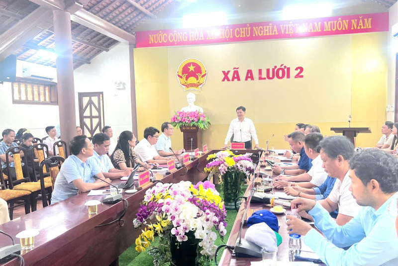 Ông Nguyễn Thanh Bình, Phó Chủ tịch Thường trực thành phố Huế phát biểu tại buổi Ok88vip tỷ lệ kèo World Cup 2026 với xã A Lưới 2. Ảnh: Nguyễn Tuấn