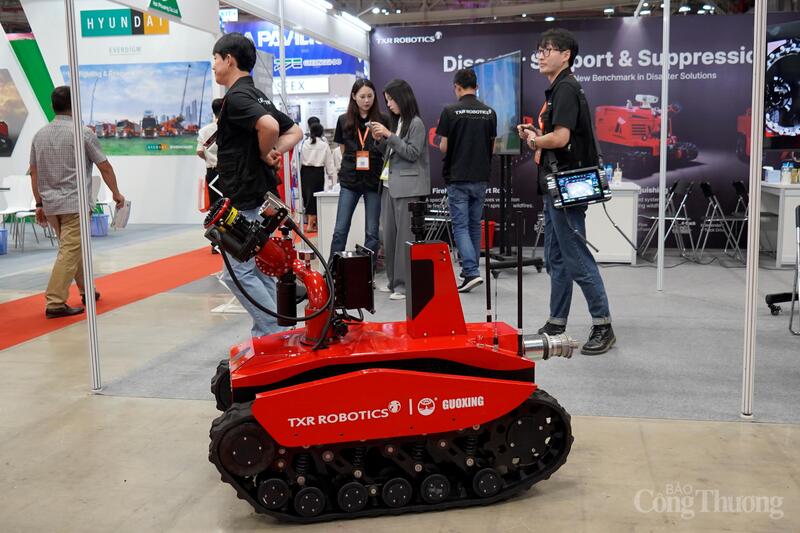 Một mẫu xe chữa cháy mini khác.