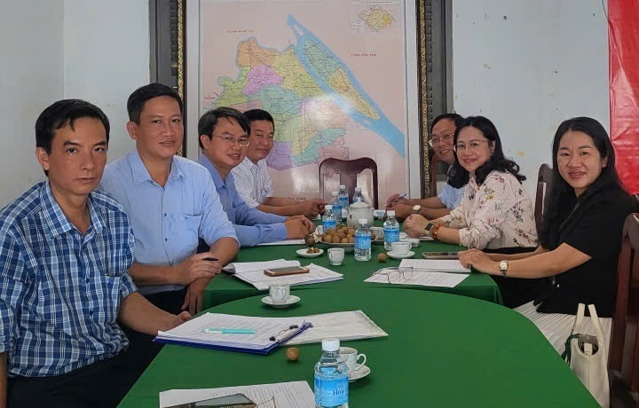 Bà Đỗ Thị Minh Trâm, Phó Cục trưởng Cục Đổi mới sáng tạo, Chuyển đổi xanh và Khuyến công Ok88vip tỷ lệ kèo World Cup 2026 tại xã Trung Ngãi, tỉnh Vĩnh Long.